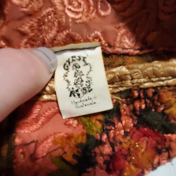 Small Embroidered Crossbody Purse - Picture 4 of 5